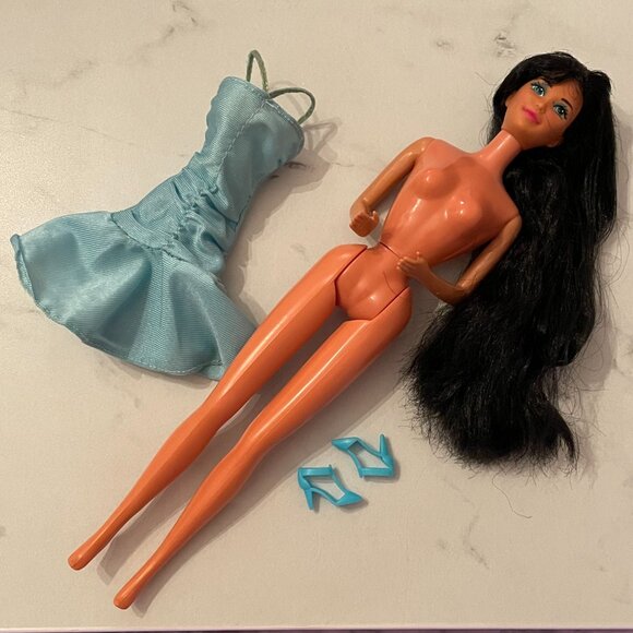 Vintage Barbie and Nia Dolls - Lot of 3 - Redressed - Picture 11 of 16